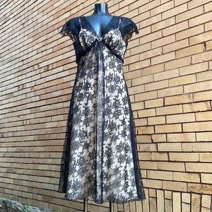 Vintage 90s Liz Claiborne overlay Lace Brooch Detail dress Size 8
